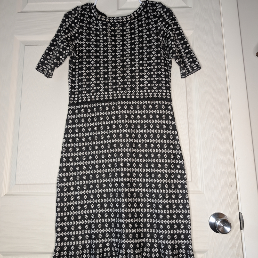 Taylor Black and White Geometric Midi Dress